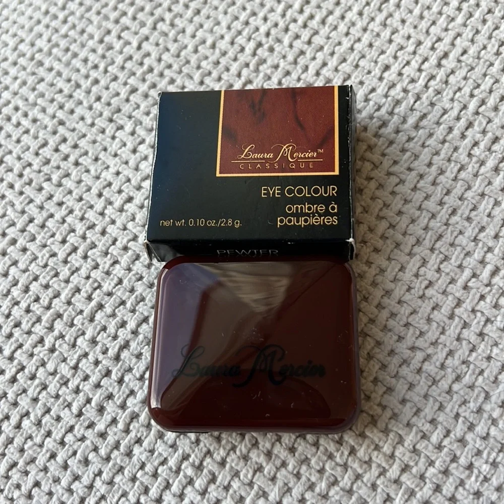 Laura Mercier eye color : pewter
